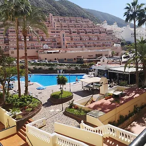 https://los-cristianos-castel-harbour-401.tenerifehoteles.net